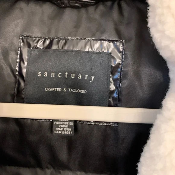 Black Sanctuary puffer jacket. Cozy, like new. Smoke free home. XL - Picture 2 of 5